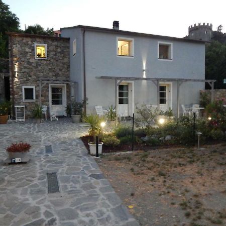 B&B Pie Del Castello Леванто Екстер'єр фото