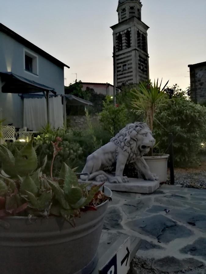 B&B Pie Del Castello Леванто Екстер'єр фото