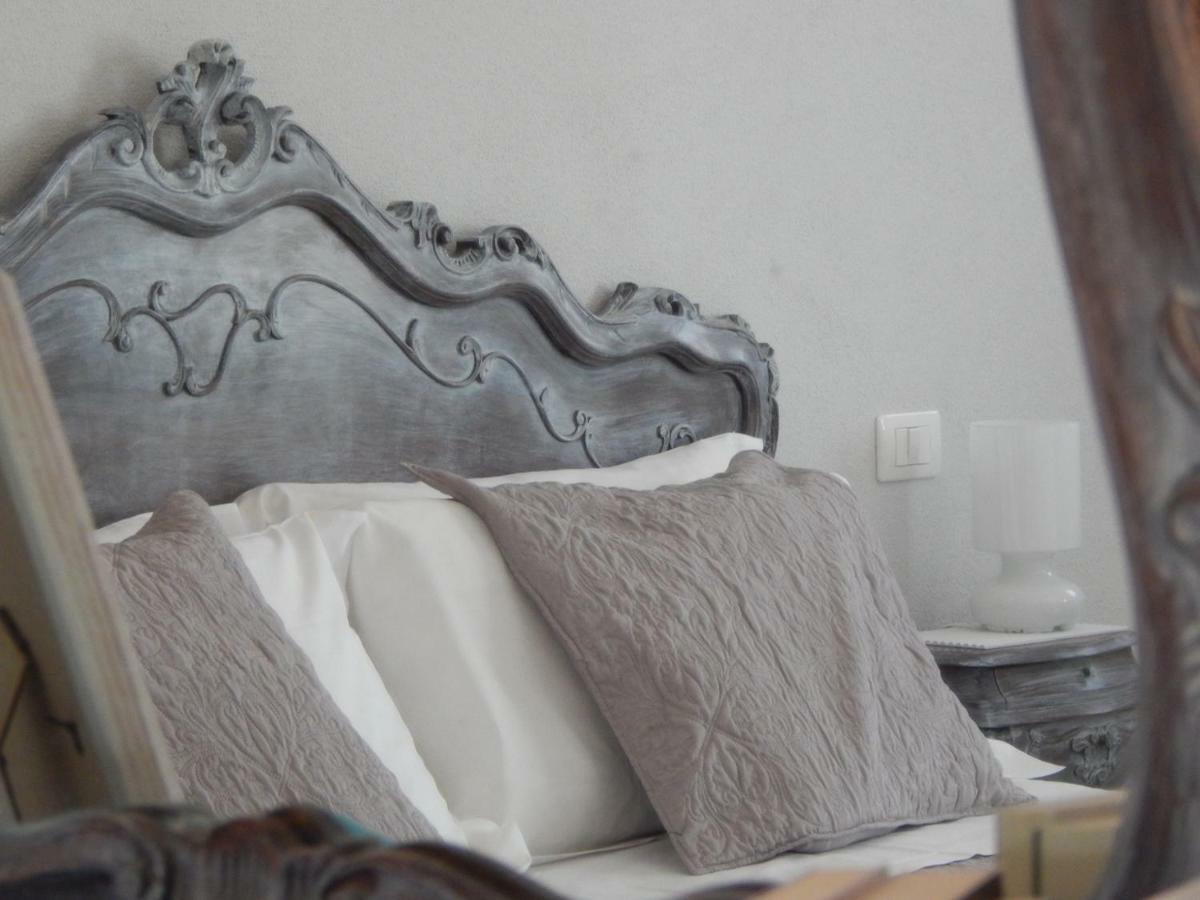 B&B Pie Del Castello Леванто Екстер'єр фото
